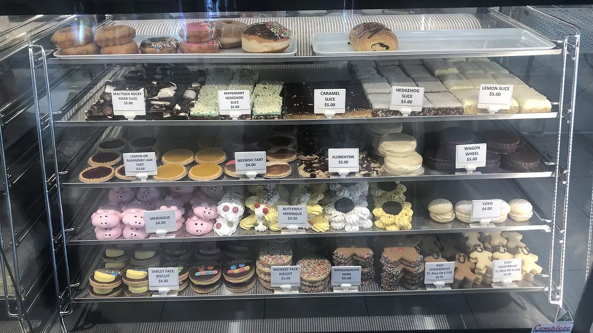 Bobby's Bakery – bakery in Whiterock, Belfast